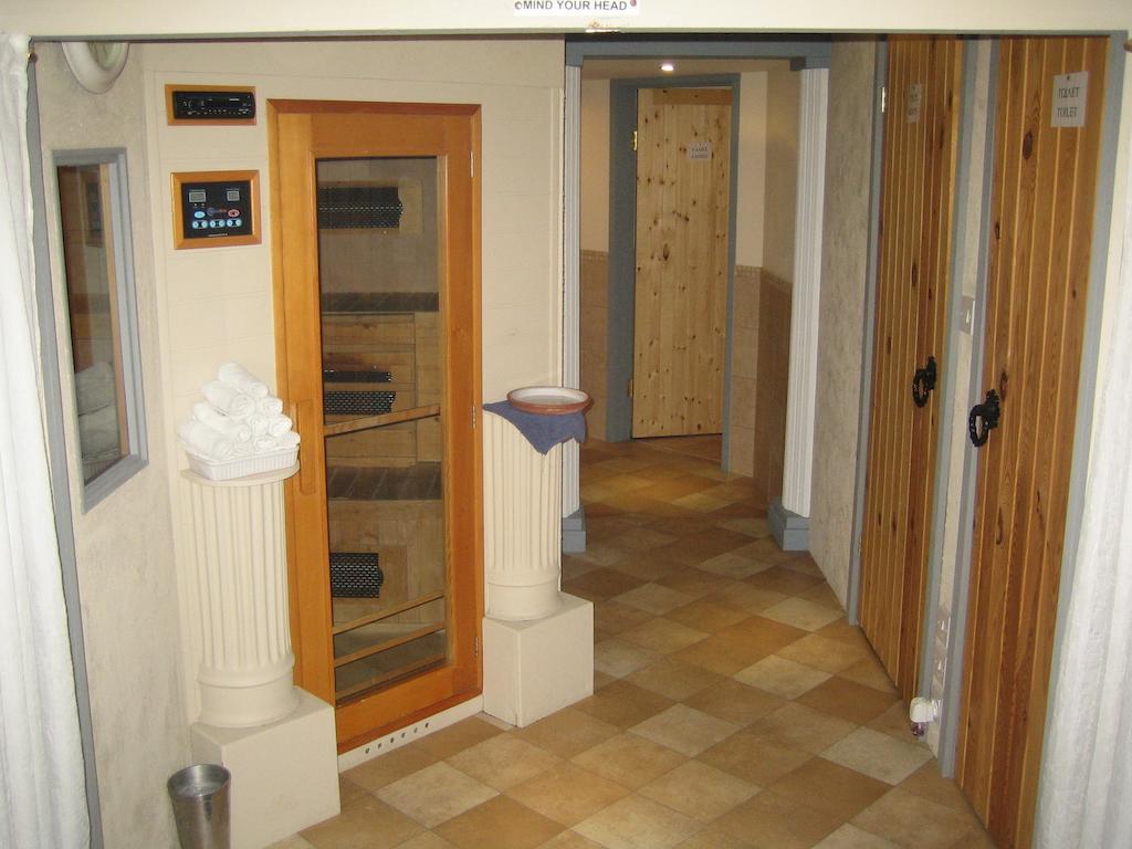 Wood Fen Lodge Littleport Exterior photo